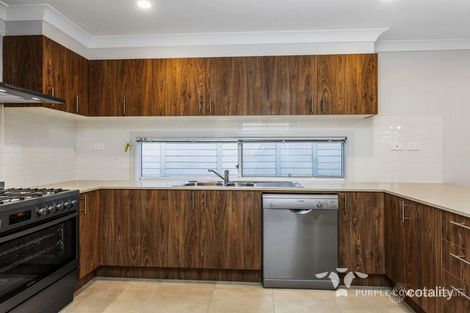 Property photo of 11 Sewells Circuit Spring Mountain QLD 4300