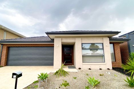 Property photo of 22 Coorong Walk Werribee VIC 3030