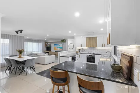 Property photo of 8 Lexington Drive Worongary QLD 4213