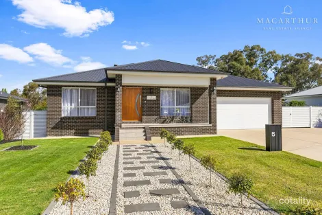 5 Pine Ct, Springvale, NSW 2650