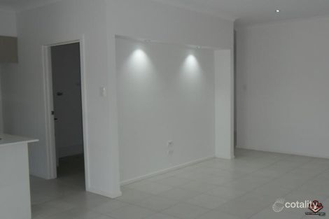Property photo of 30 Halyard Crescent Hope Island QLD 4212