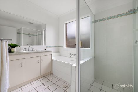 Property photo of 26 Grevillea Place Bridgeman Downs QLD 4035