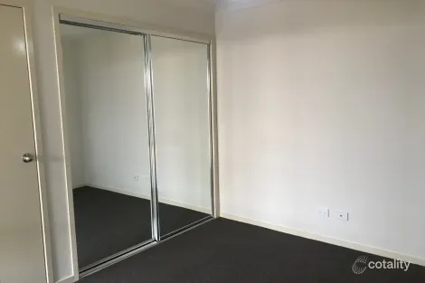 Property photo of 1/3 Catalyst Place Brassall QLD 4305