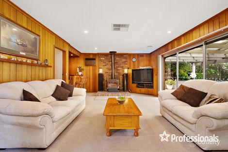 Property photo of 4 Warren Court Mooroolbark VIC 3138
