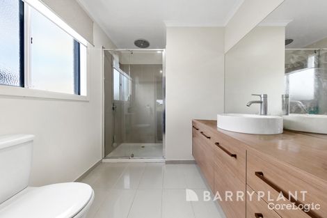 Property photo of 31 Bungaree Track Burnside Heights VIC 3023