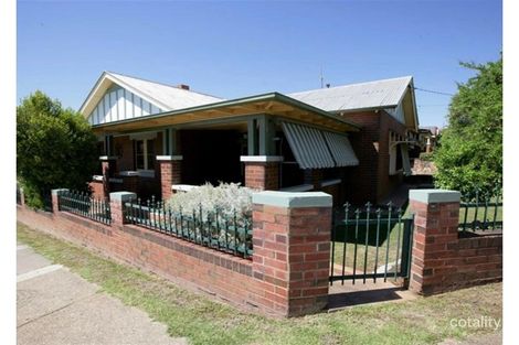 Property photo of 1 Edmondson Street Turvey Park NSW 2650