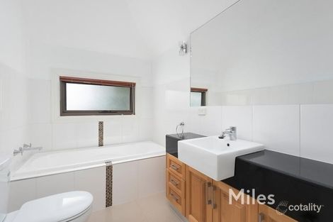 Property photo of 7 Kenna Street Macleod VIC 3085