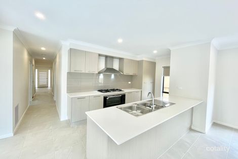 39 Cetona St, Fraser Rise, VIC 3336