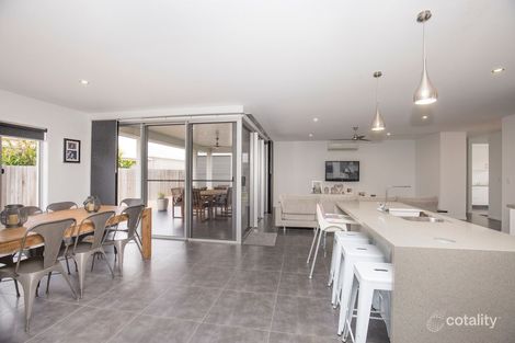 Property photo of 7 Chantilly Street Bargara QLD 4670