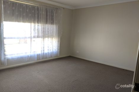 Property photo of 11 Daimler Place Ingleburn NSW 2565