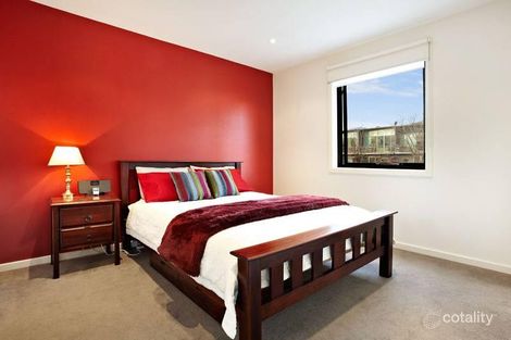 Property photo of 2/102 Broadway Elwood VIC 3184