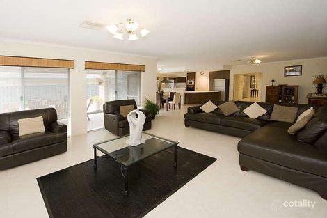 Property photo of 32 Beechwood Circle Aveley WA 6069