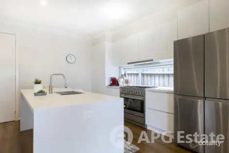 Property photo of 39 Morello Circle Doncaster East VIC 3109
