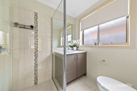 Property photo of 6 Bronzewing Street Pakenham VIC 3810