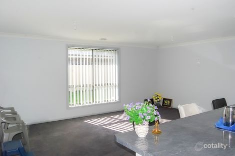 Property photo of 26 Clem McFawn Place Orange NSW 2800