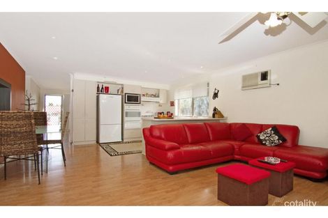 Property photo of 4 Flying Star Walk Skye VIC 3977