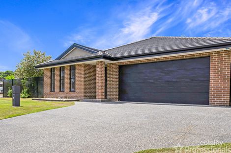 1 Colleena Pl, Tuncurry, NSW 2428