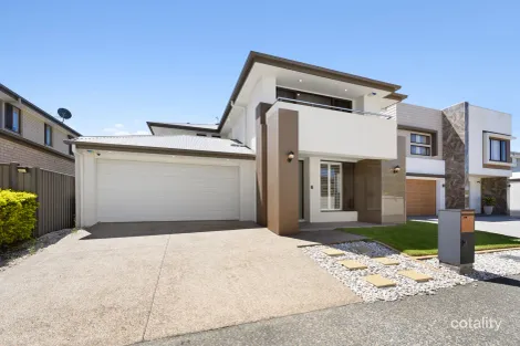 Property photo of 52 North View Hope Island QLD 4212