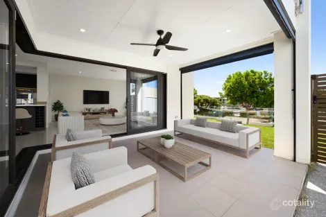 Property photo of 52 North View Hope Island QLD 4212