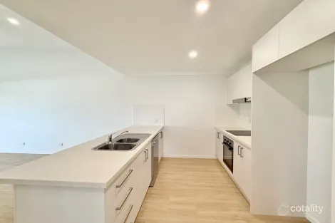 Property photo of 2/1 Links Court Urraween QLD 4655