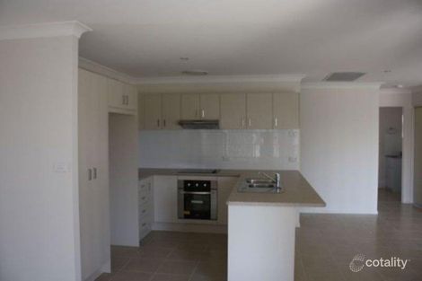 Property photo of 69 Lakeside Drive Emerald QLD 4720