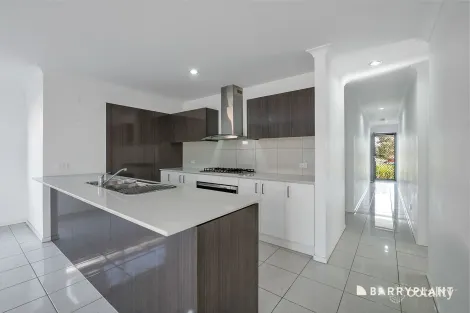 Property photo of 15 Priscilla Place Pakenham VIC 3810