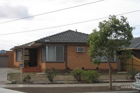 14 Swansea Pde, St Albans, VIC 3021