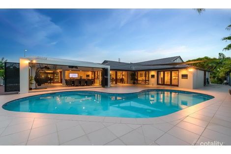 54 Lae Dr, Runaway Bay, QLD 4216