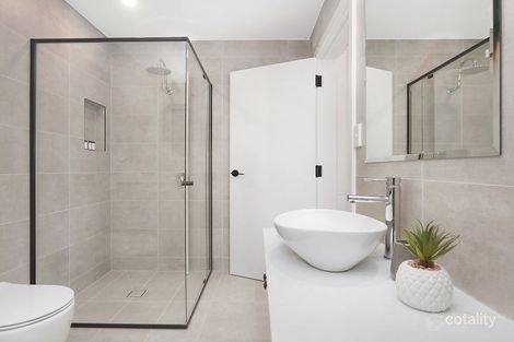 Property photo of 122A Ocean View Drive Wamberal NSW 2260