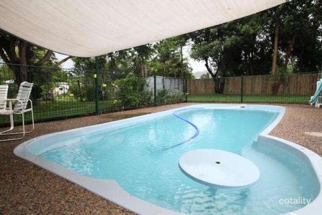 Property photo of 2 Satinay Close Manoora QLD 4870