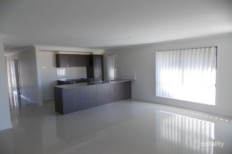 33 Lacewing St, Rosewood, QLD 4340