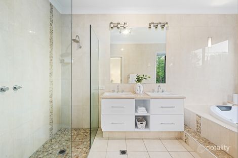 Property photo of 33 McLeod Court West Albury NSW 2640