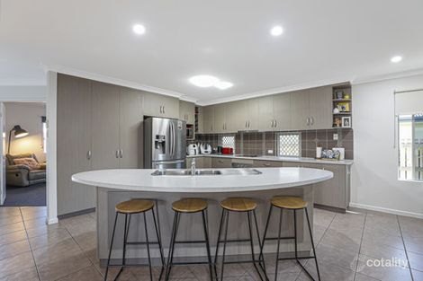 Property photo of 29 Cutfield Street Glenella QLD 4740