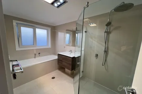 Property photo of 16 Audrey Cahn Street Macgregor ACT 2615