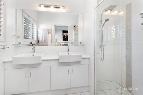 Property photo of 3 Riverside Crescent Haywards Bay NSW 2530