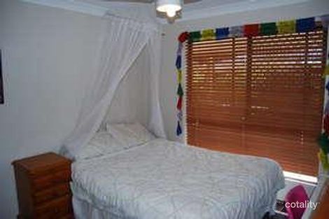 14 Westaway Pl, Wynnum West, QLD 4178