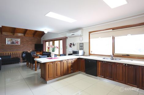 Property photo of 34 Moorna Drive Airport West VIC 3042