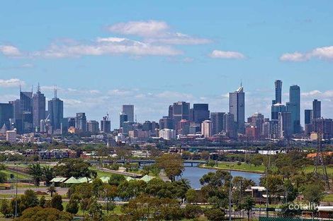 Property photo of 9 Skyline Drive Maribyrnong VIC 3032