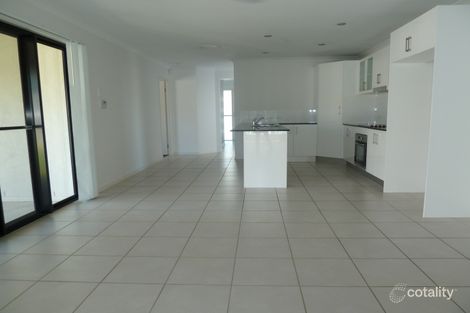 Property photo of 37 Phoenix Crescent Rural View QLD 4740