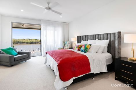 Property photo of 7130 Marine Drive East Hope Island QLD 4212
