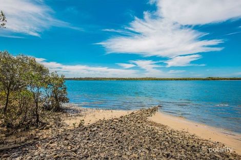 Property photo of 49 Island View Drive Winfield QLD 4670