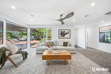 Property photo of 19 Boswell Crescent Florey ACT 2615