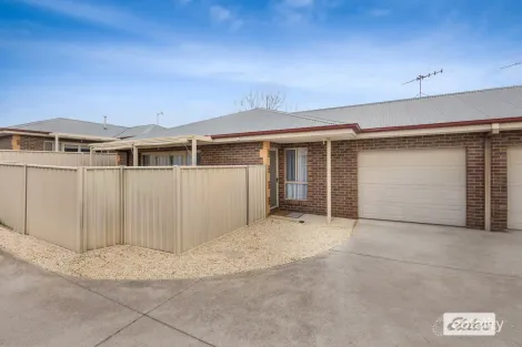 2/8 Glencoe St, Kennington, VIC 3550