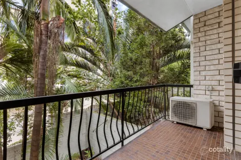 Property photo of 4/98 Station Road Indooroopilly QLD 4068