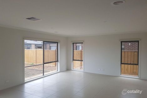 Property photo of 22 Aspera Drive Werribee VIC 3030