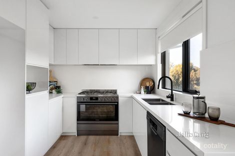 Property photo of 10 Pavey Court Macleod VIC 3085