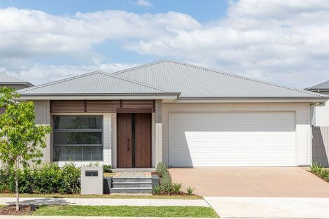 Property photo of 8 Bluestone Avenue Gledswood Hills NSW 2557