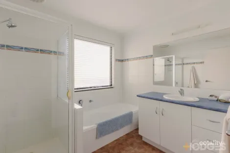 Property photo of 70 Marlin Drive Ocean Grove VIC 3226