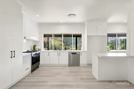 Property photo of 68 Maskell Court Draper QLD 4520