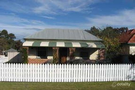 9 Clarence St, Tenambit, NSW 2323